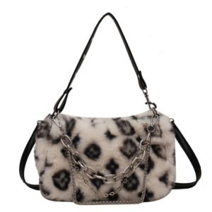 winter-plush-bags-chain